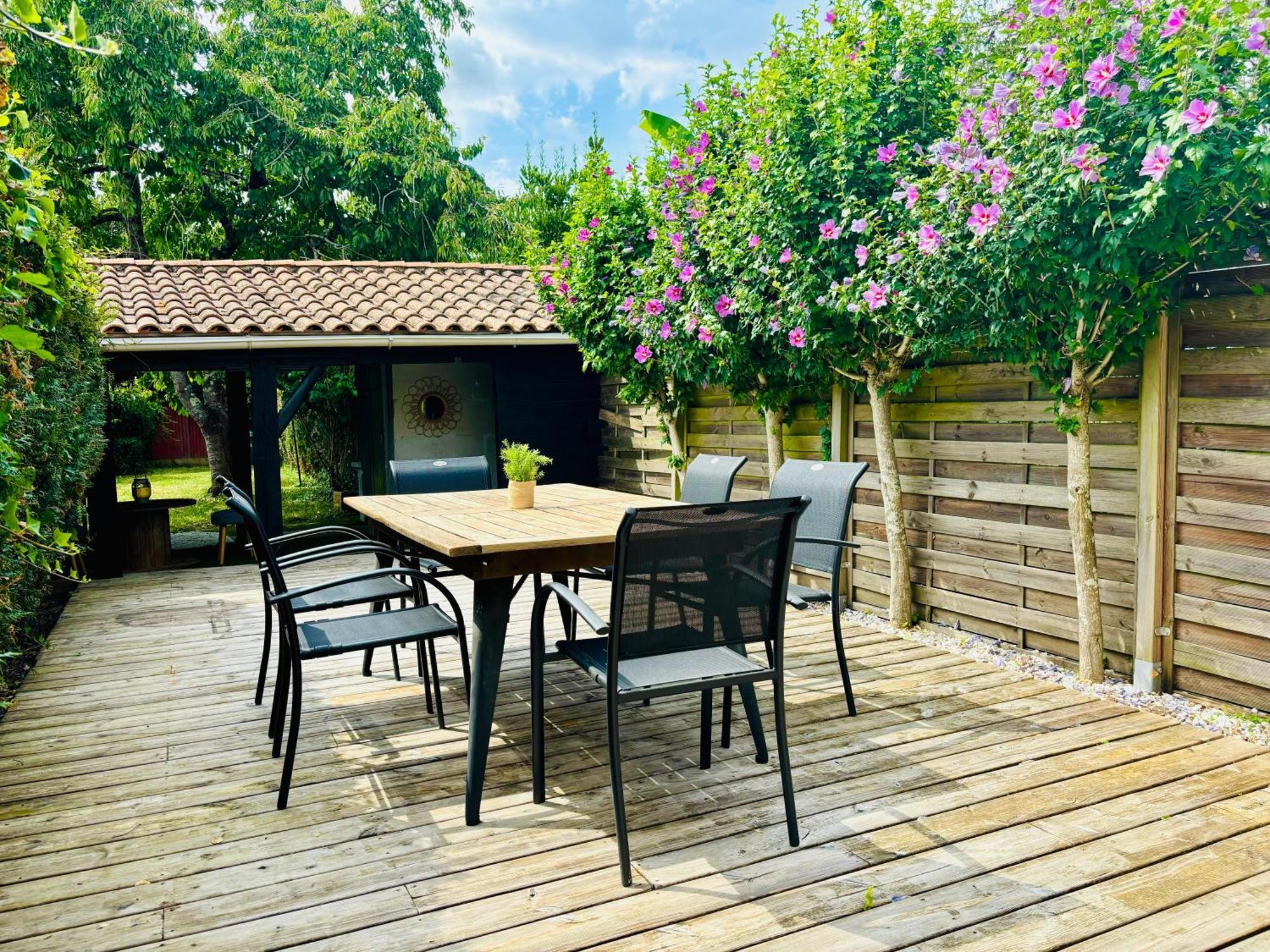 La Maison Du Parc, Charme Et Tranquillite Niort Zewnętrze zdjęcie